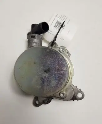 Nissan Qashqai Vacuum pump 146503760R