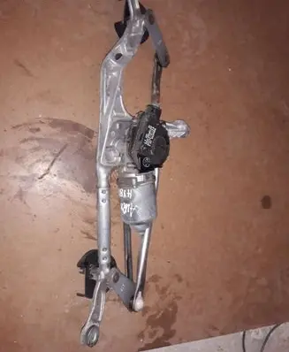 Toyota Auris E180 Front wiper linkage and motor 8511002340