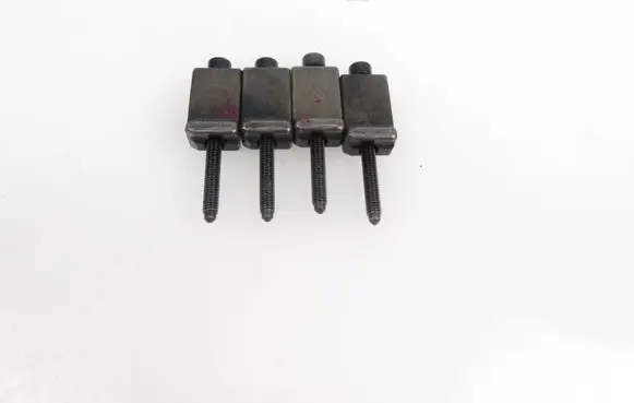 Audi A4 S4 B7 8E 8H Fuel Injector clamp holder