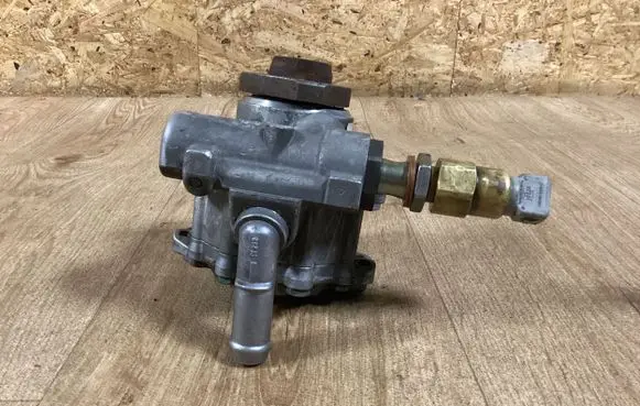 Audi TT Mk1 Power steering pump 038145255A