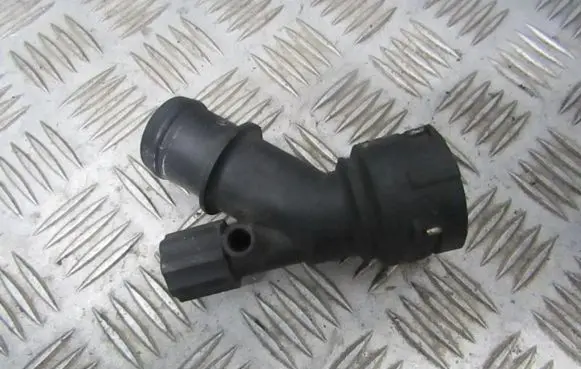 Volkswagen Polo Engine coolant pipe/hose 6Q0122291F
