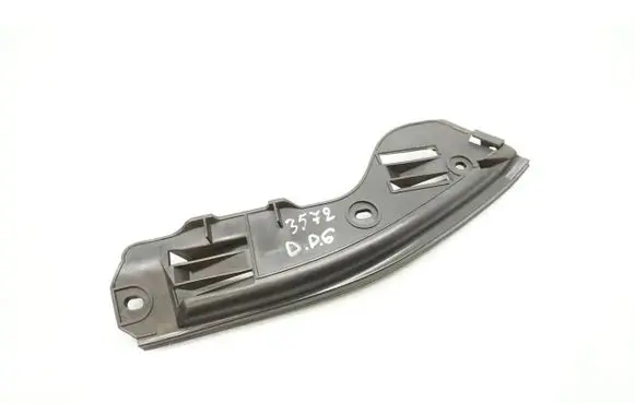 Volkswagen Touareg I Rear bumper mounting bracket 7L6807394B