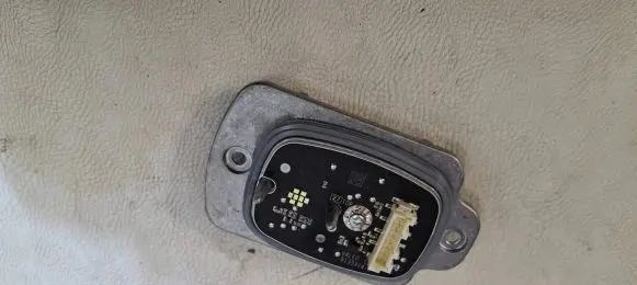 Ford Kuga III Voltage converter/converter module B135914-B