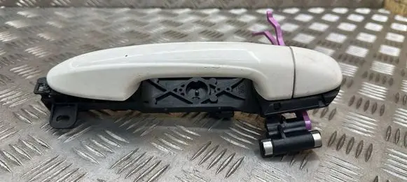 Toyota RAV 4 (XA40) Front door exterior handle