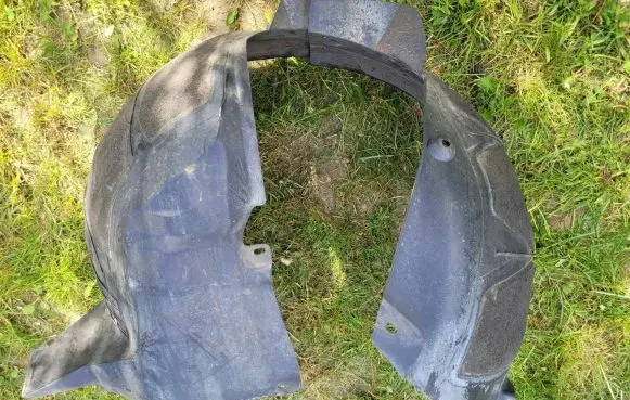 Opel Zafira C Front arch 8301576