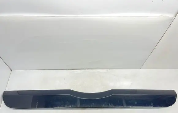 Mercedes-Benz ML W163 Tailgate/boot cover trim set A1637400870