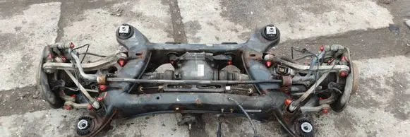 Mercedes-Benz C W204 Rear axle beam with reductor A2073500314 A2043505103 2043505103
