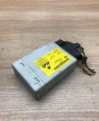 BMW 5 E60 E61 Central console control unit 9183233 28137346 WITHPLUG