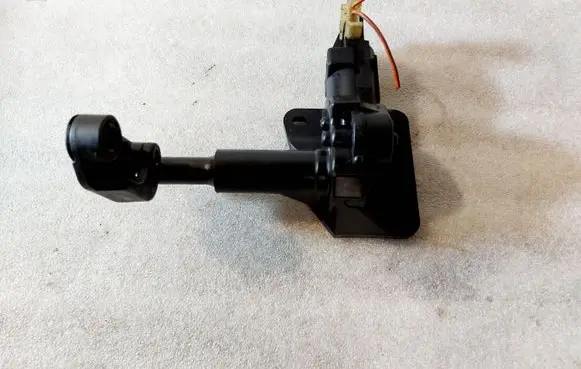 Chrysler Voyager Vent window/glass motor 04717406AB 688320