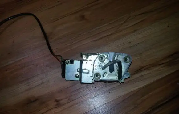 Mazda Demio Rear door lock