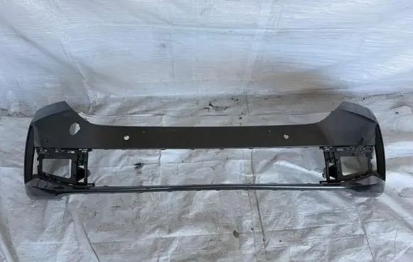 Skoda Octavia Mk4 Front bumper 5E3807221