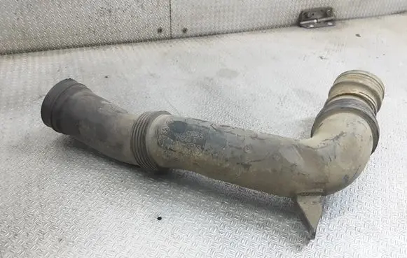 Volkswagen Caddy Air intake duct part 1K0129618T