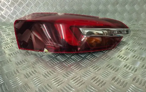 Opel Insignia A Tailgate rear/tail lights 39024222