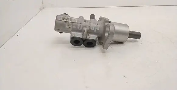 Volkswagen PASSAT B5 Master brake cylinder 2435