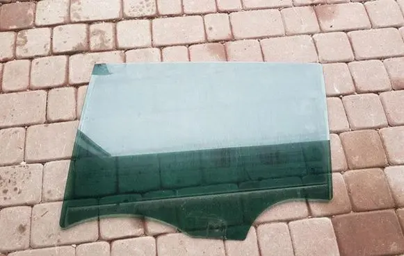 Opel Zafira C Sliding door window/glass 