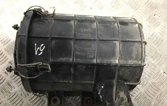Nissan X-Trail T30 Air filter 
