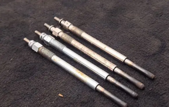 Volvo V50 Glow plug YE04 NGKYE0411VK5Y3 BORG5760041