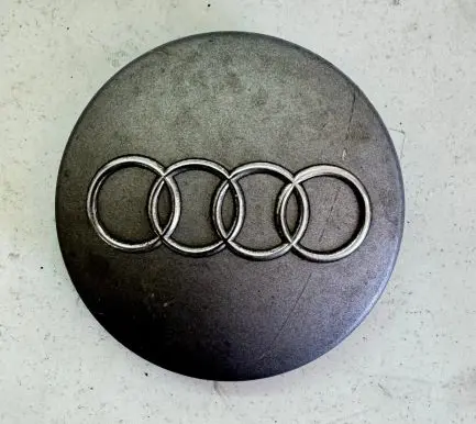 Audi A6 S6 C5 4B Original wheel cap 8D0601170