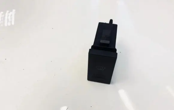 Volkswagen Sharan Windscreen/window heater switch 7m5959622a ym2118k574caw