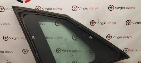 Citroen C4 II Picasso Rear side window