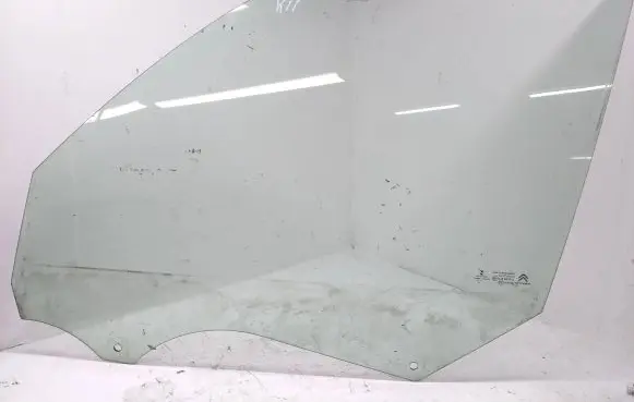 Citroen C4 Grand Picasso Front door window glass four-door
