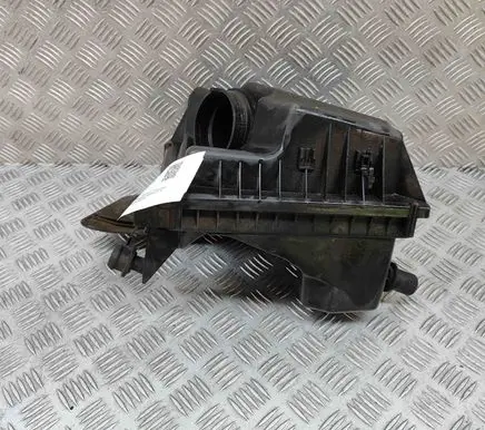 Chevrolet Cruze Air filter box 13311896