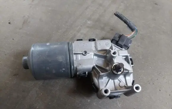 Renault Modus Wiper motor 0390241777