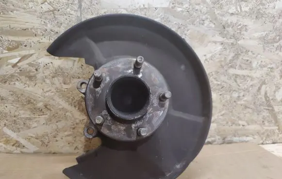 Jaguar XK8 - XKR Front wheel hub spindle knuckle MNC1626AA