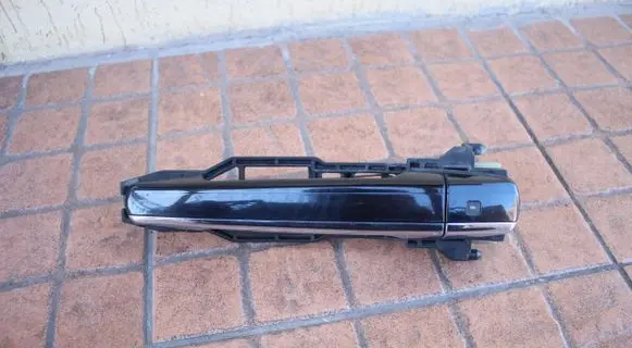 Mercedes-Benz E W210 Front door exterior handle 