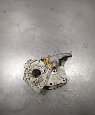 Suzuki Grand Vitara II Fuel pump bracket 8200518094