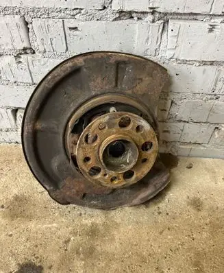Mercedes-Benz E W211 Rear wheel hub