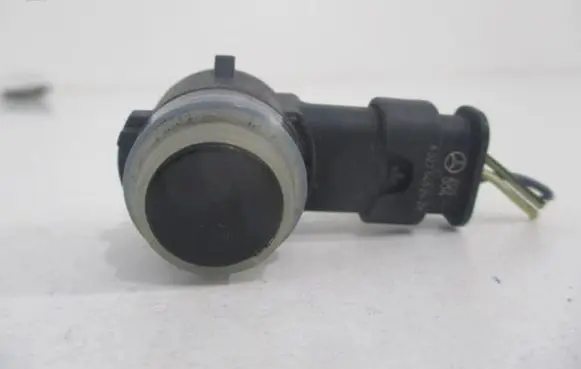 Mercedes-Benz E C207 W207 Parking PDC sensor A0009051202