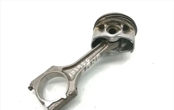 Volkswagen Golf SportWagen Piston with connecting rod 