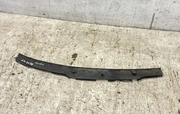 Audi A6 S6 C4 4A Windshield trim 4a1819417
