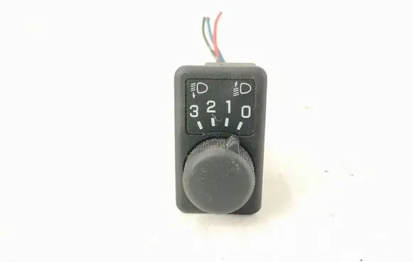 Nissan Primera Headlight level height control switch 1405 37044A