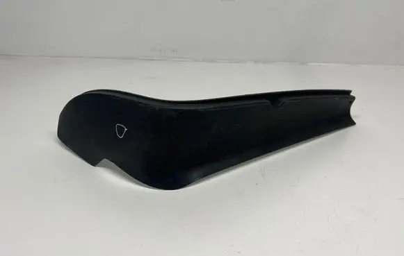 Volkswagen Touran I Rear/tail light trim molding 1T0945312