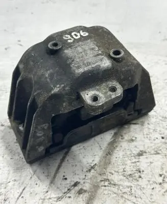 Volkswagen Golf IV Engine mount bracket 1J0199262BF