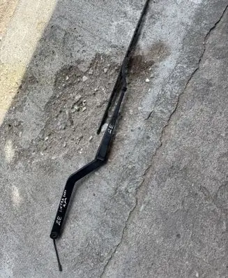 Opel Sintra Front wiper blade arm