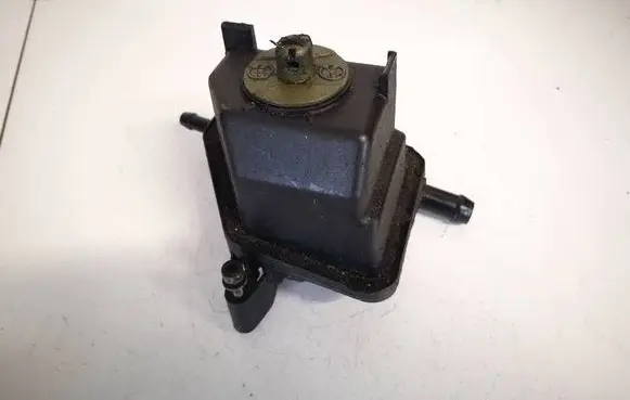 Audi A3 S3 8L Brake fluid reservoir 1j0422371b