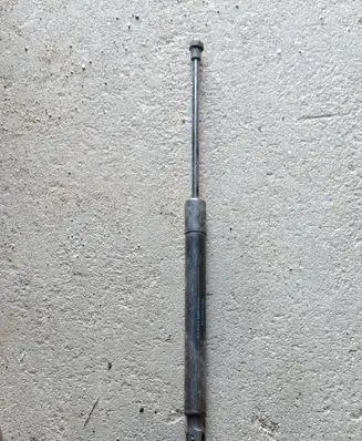 Volkswagen Golf VI Tailgate/trunk strut/damper 5K6827550B
