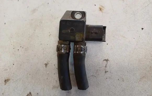 Peugeot 508 Exhaust gas pressure sensor 9662143180