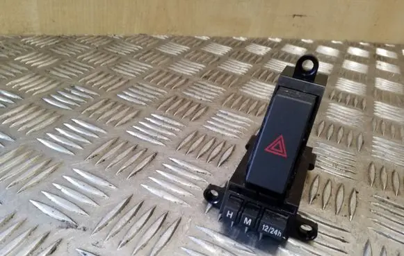 Mazda 3 II Hazard light switch BBP3664H0