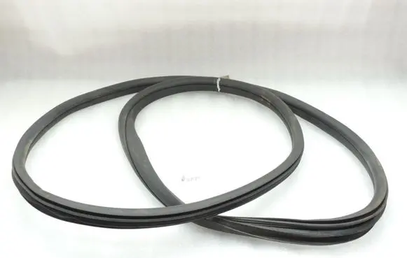 Mercedes-Benz C W205 Front door rubber seal A2056970051