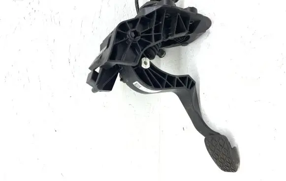 Clutch pedal