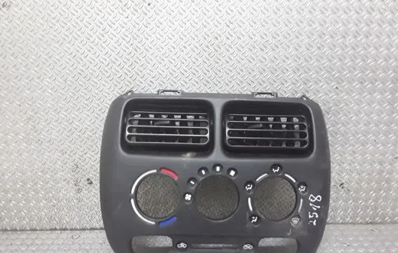 Suzuki Ignis Climate control/heater control trim 