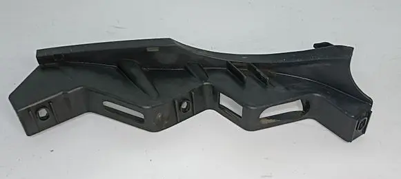 Volkswagen PASSAT B6 Front bumper mounting bracket 3C0807890