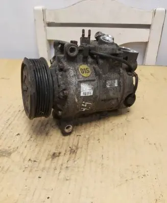 Audi A6 S6 C6 4F Air conditioning (A/C) compressor (pump) 4F0260805J