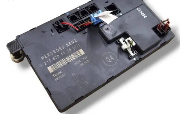 Mercedes-Benz E W211 Door control unit/module A2118701126