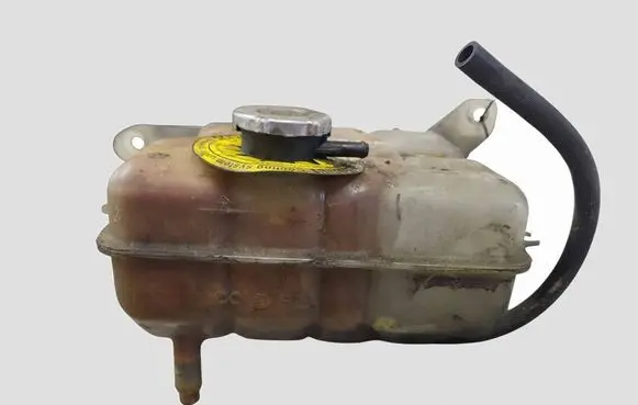 Jeep Cherokee KJ Coolant expansion tank/reservoir 52079701AB