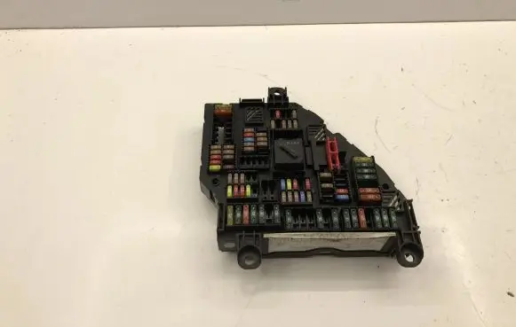 BMW 5 F10 F11 Fuse box set 9234423